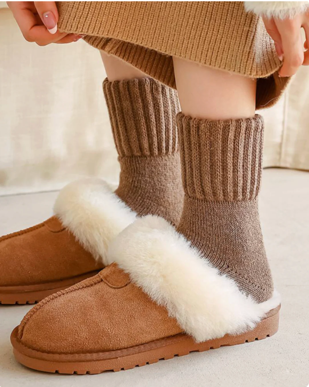 The Knitted Fleece Socks - 5 Pairs Pack - Image 2